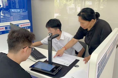 金融貸款驅(qū)動(dòng)產(chǎn)業(yè)興，云縣堅(jiān)果鏈生金——論社會(huì)經(jīng)濟(jì)咨詢服務(wù)的橋梁作用